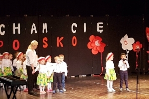 'Kocham Cię Polsko!' widowisko słowno-muzyczne w Lunie